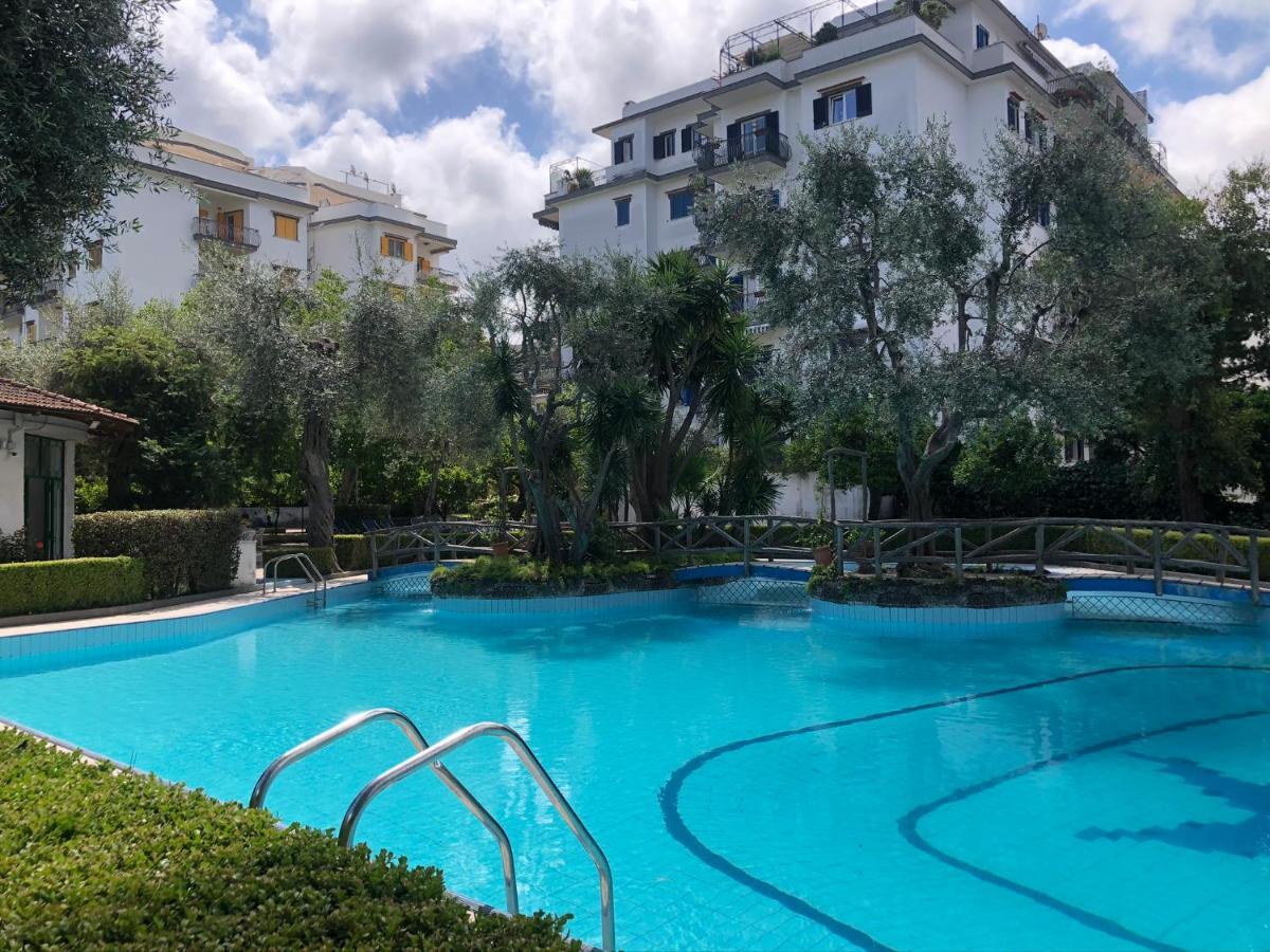 Casa Mami - Luxury Apartment And Pool - סורנטו מראה חיצוני תמונה
